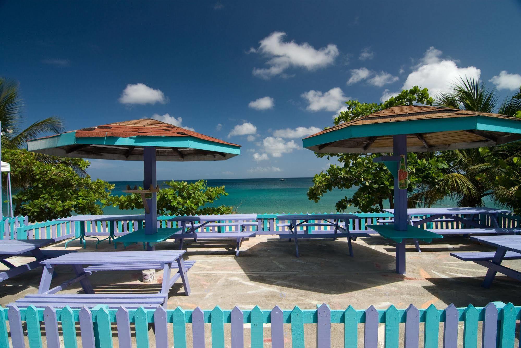Keegans Beachside Bequia Island Exterior foto