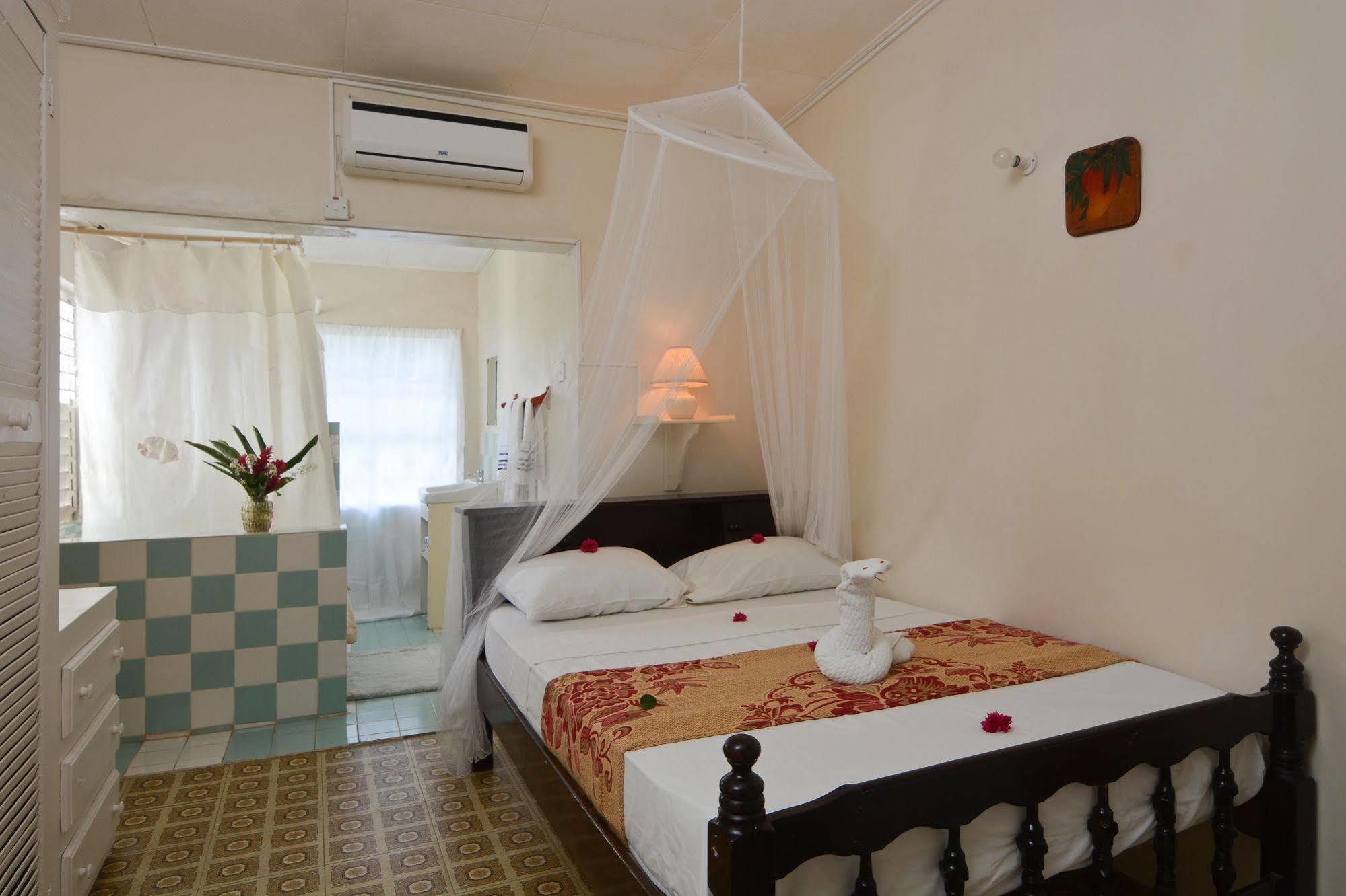 Keegans Beachside Bequia Island Exterior foto